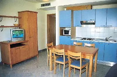 아파트호텔 Continental Resort 티레니아